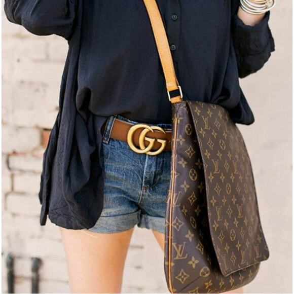 Louis Vuitton Handbags - 💎✨EXTRA LARGE✨💎 Louis Vuitton Crossbody Bag